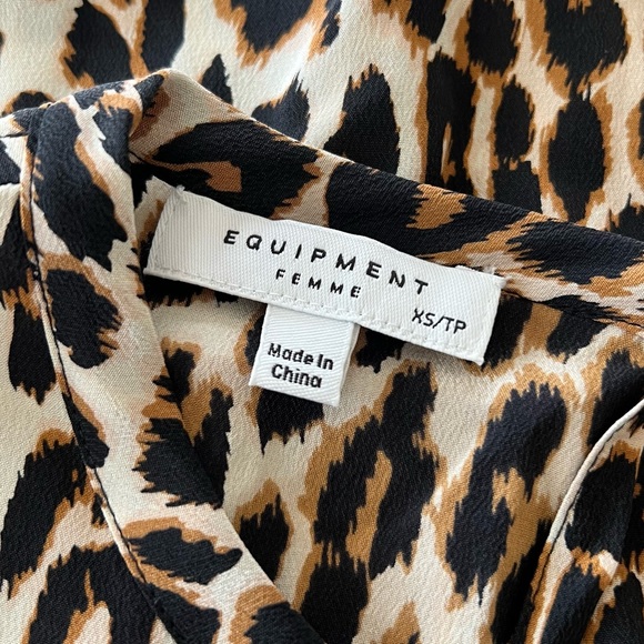 Equipment Femme Aubrey Silk Shift Dress in Natural Cheetah - Picture 3 of 8